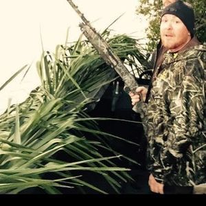 Meet your Posher, Dennis